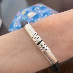 Sterling silver uniquely crafted silicon bracelet, handmade in Mexico 🇲🇽